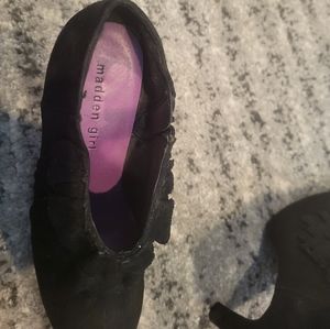 Womens black suede heels